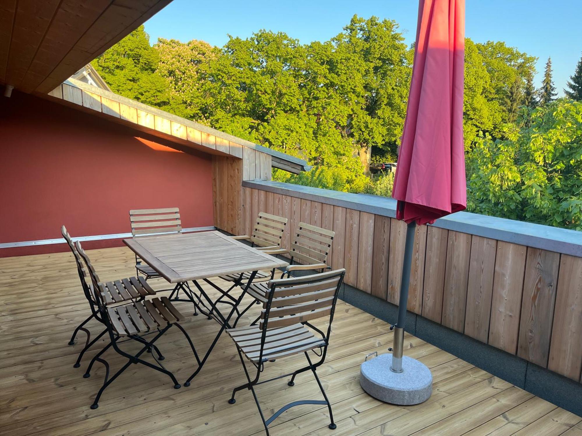 טמפלין Grosse Wohnung Mit Loggia מראה חיצוני תמונה