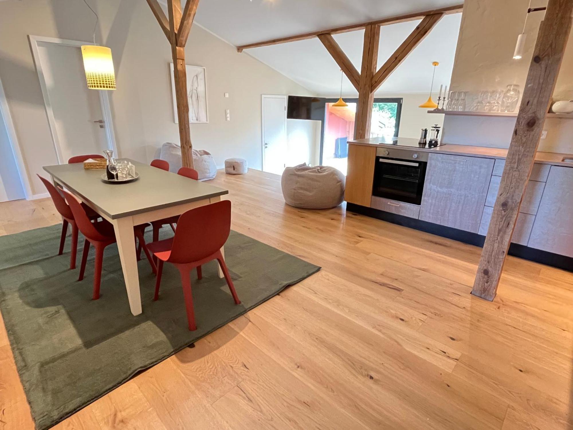 טמפלין Grosse Wohnung Mit Loggia מראה חיצוני תמונה